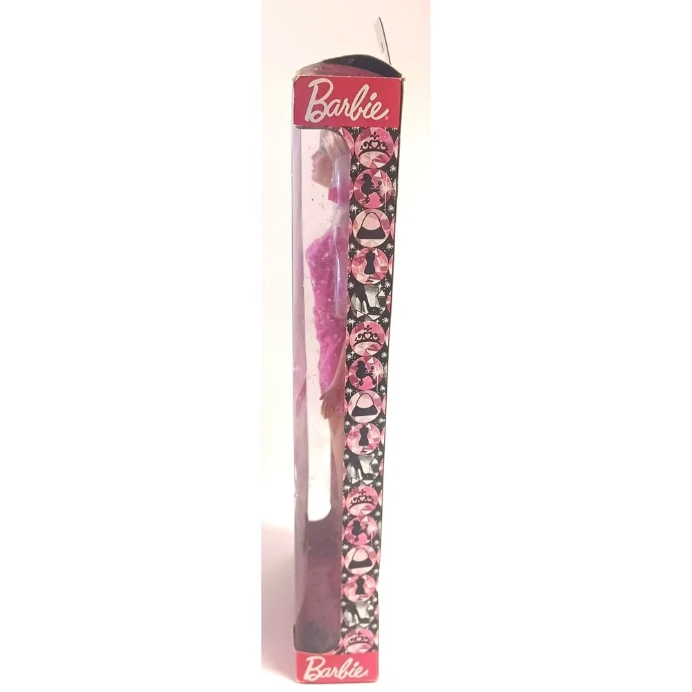 Barbie Night On The Town Doll 2010 Target Exclusive V8936 NIB DAMAGED BOX